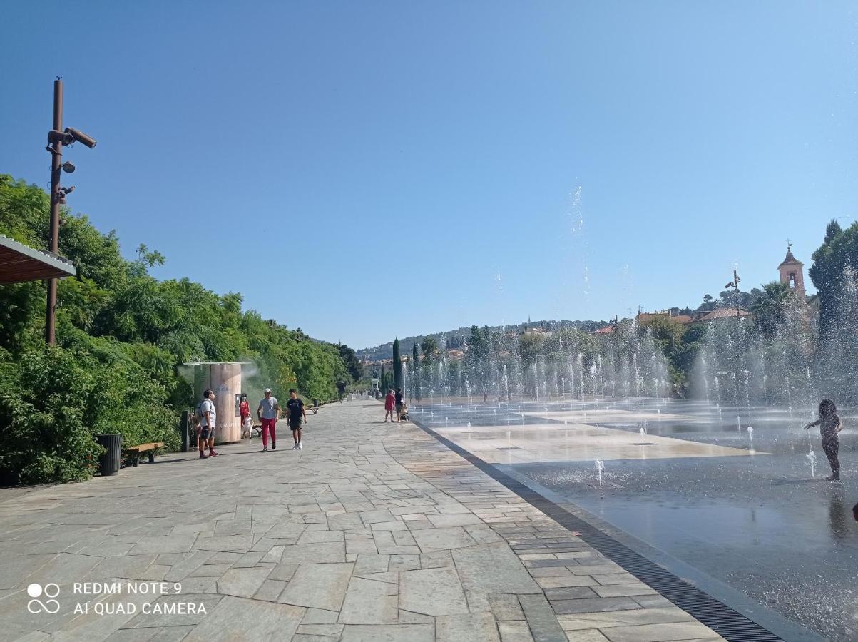 Studette En Plein Coeur Du Vieux Ницца Экстерьер фото