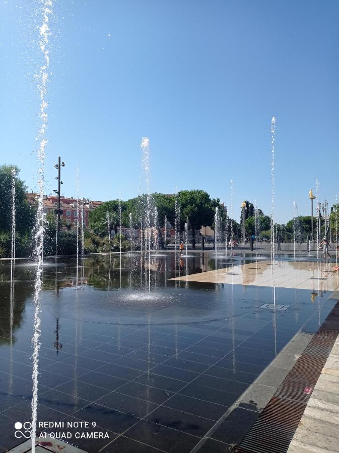 Studette En Plein Coeur Du Vieux Ницца Экстерьер фото